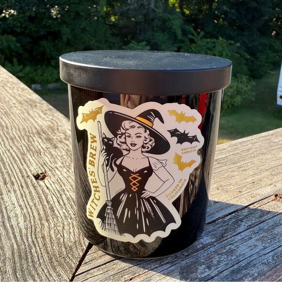 NEW Leoben Company Witches Brew Black Candle Which Design 9oz Single Wick - Picture 1 of 5